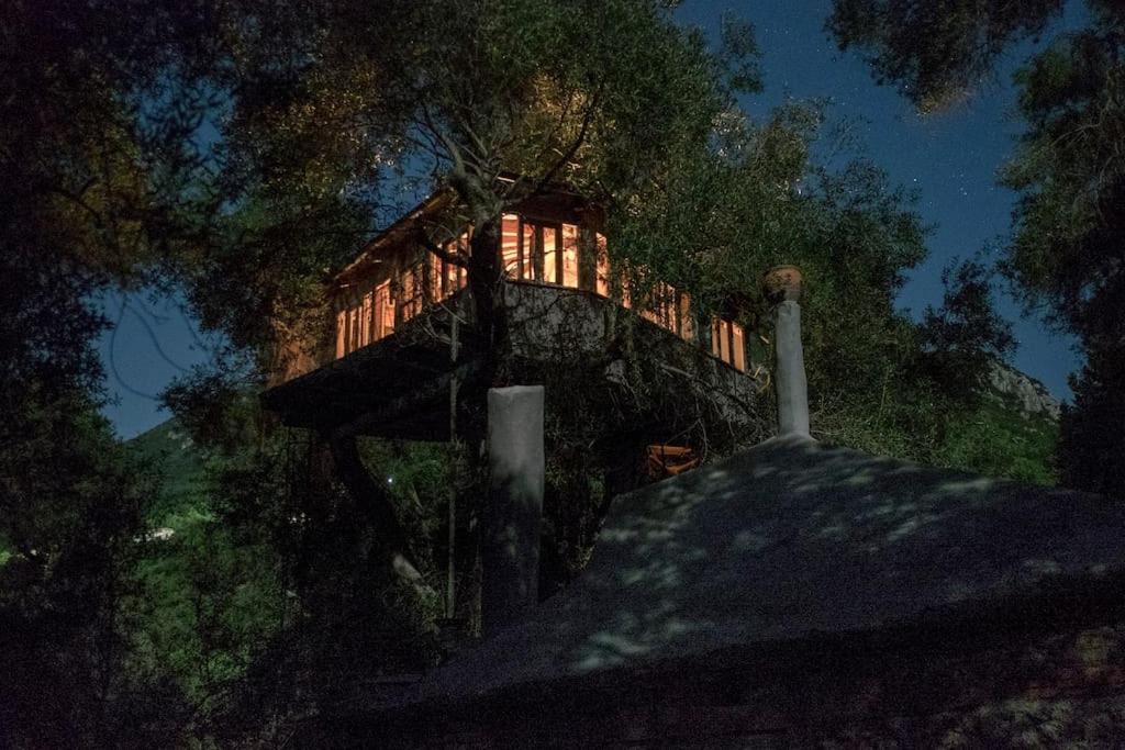 Margaritis'S Treehouse Villa Paramonas  Exteriör bild