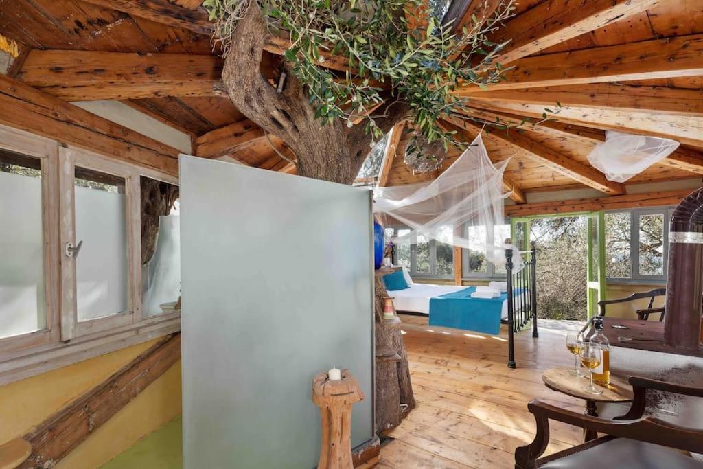 Margaritis'S Treehouse Villa Paramonas  Exteriör bild